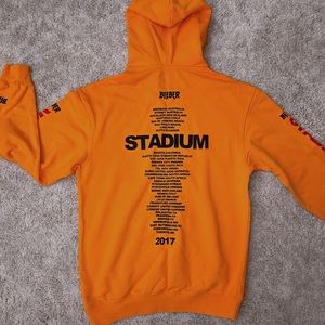 ⭐️Bieber Merch⭐️